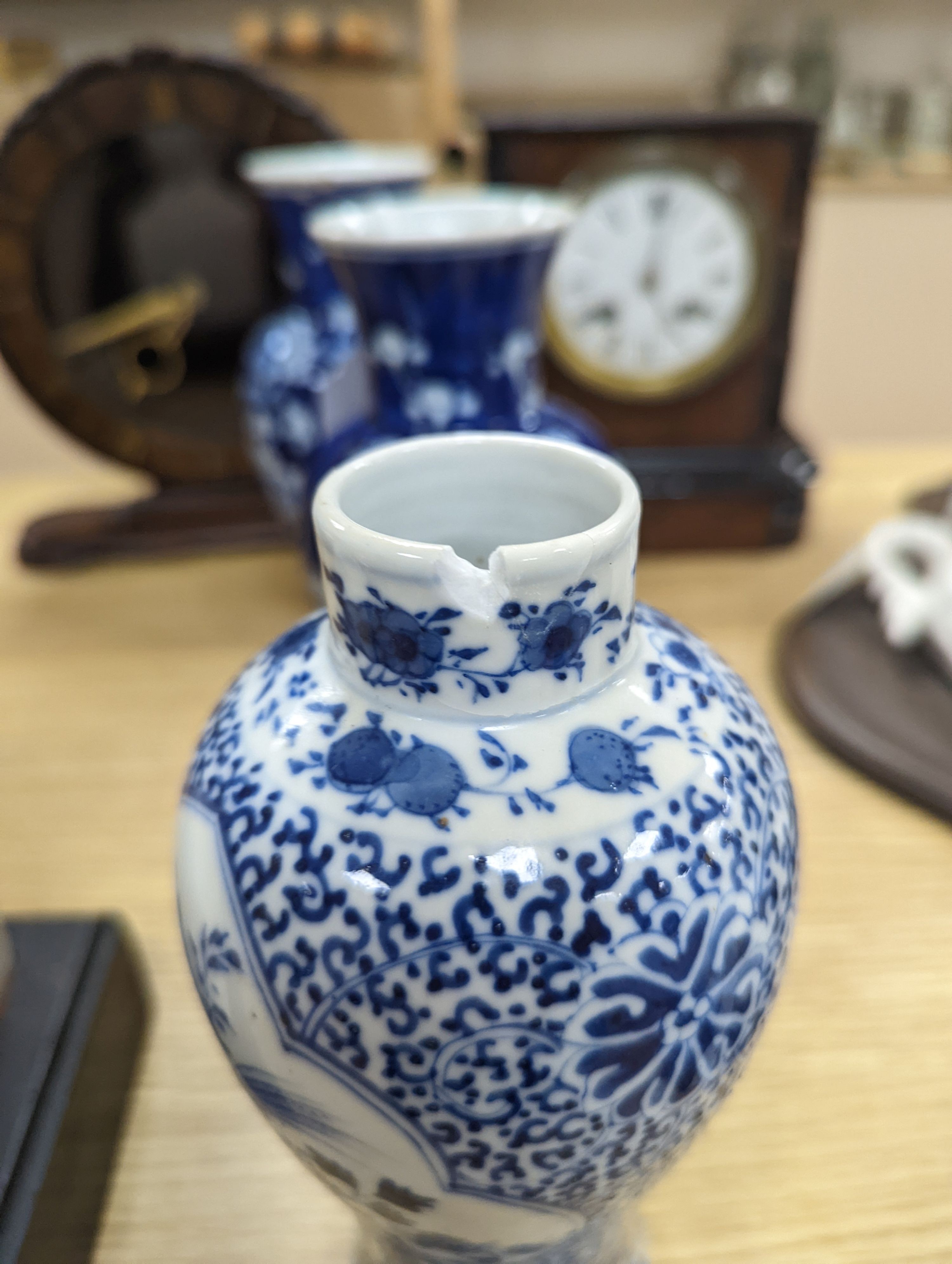 Three Chinese blue and white vases, late 19th/early 20th century, the tallest 19.5 cm